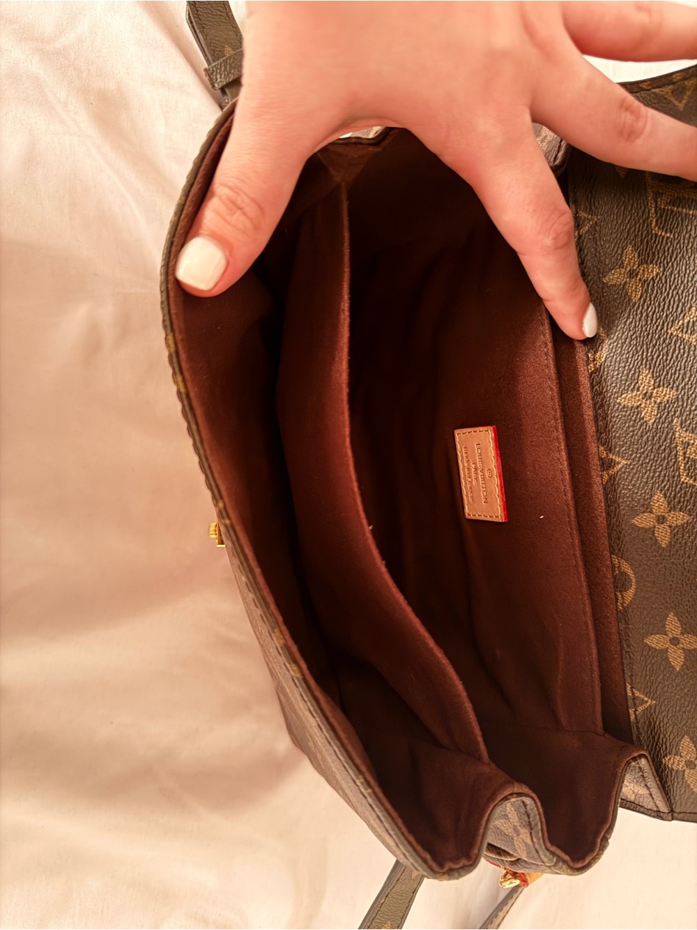 Louis Vuitton Monogram Canvas Pochette Metis Crossbody in Brown and Gold - Picture 4 of 5